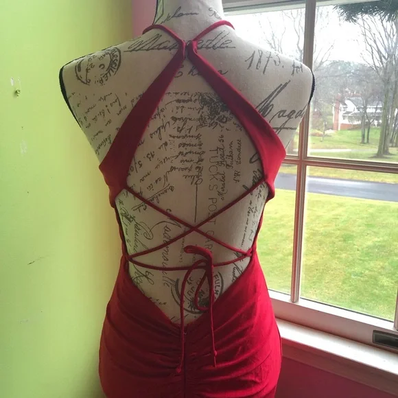 HOST PICK | Red formal gown / prom dress - Picture 4 of 8
